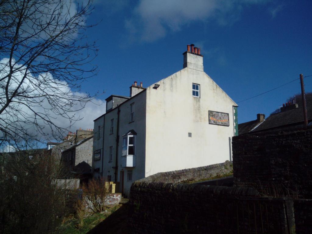 Cumberland Inn Alston Exterior photo